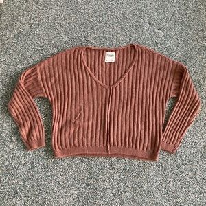 NWOT Abercrombie cropped vneck sweater